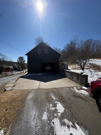 $429,000 | 27 Sunset Lane, Brookfield, VT 05036