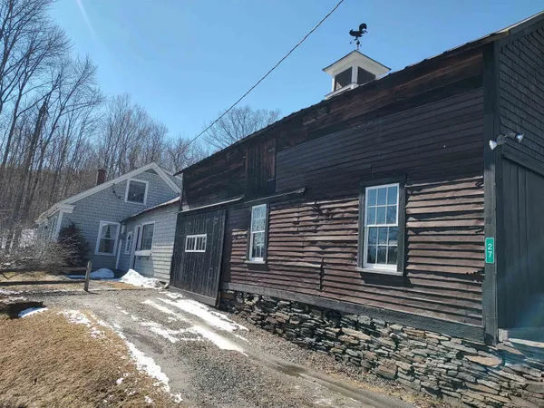 $429,000 | 27 Sunset Lane, Brookfield, VT 05036