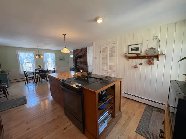 $429,000 | 27 Sunset Lane, Brookfield, VT 05036