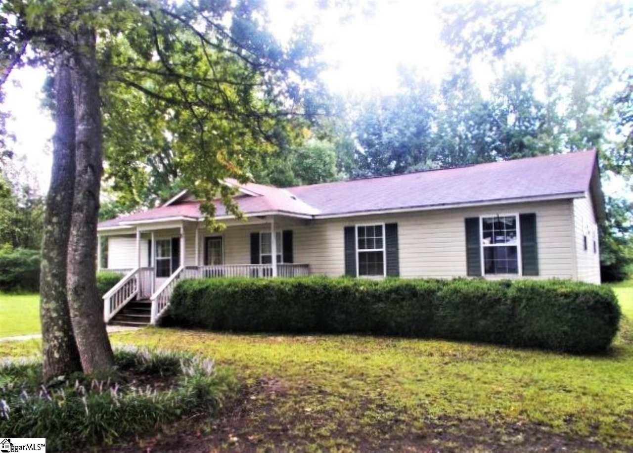 8 Bob Gray Road Gray Court, SC 29645 - Photo 2 of 19