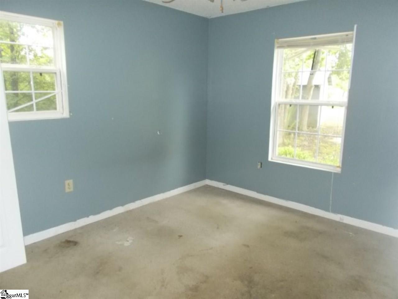 8 Bob Gray Road Gray Court, SC 29645 - Photo 14 of 19