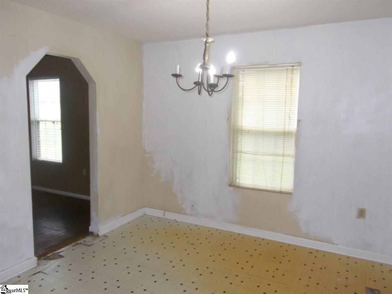8 Bob Gray Road Gray Court, SC 29645 - Photo 8 of 19