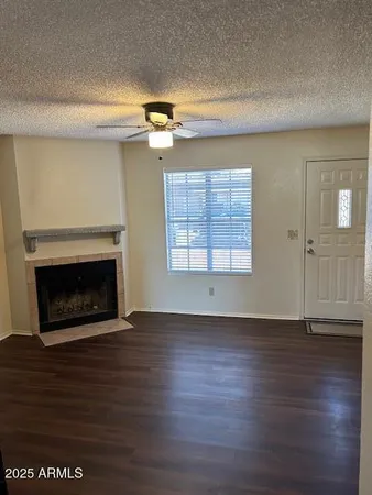 $1,600 | 4601 North 102nd Avenue, Unit 1100, Phoenix, AZ 85037