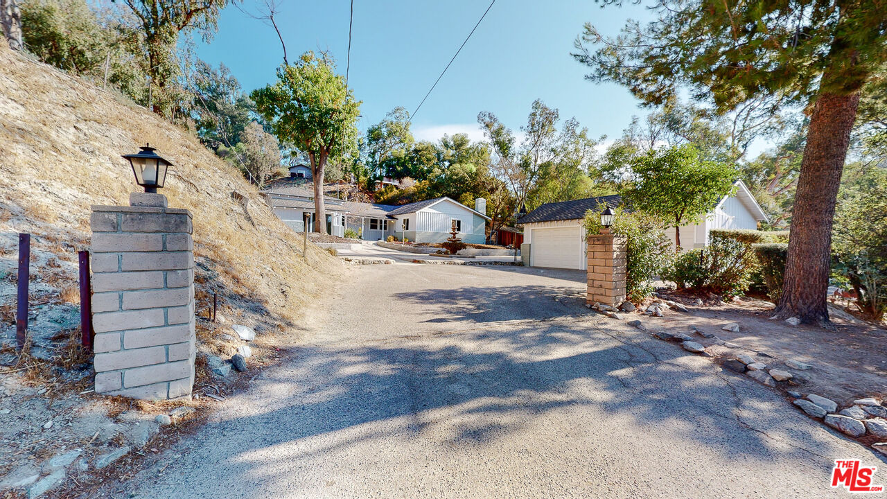 7865 Denivelle Road Sunland, CA 91040 - Photo 4 of 54 a view of a back yard of the house