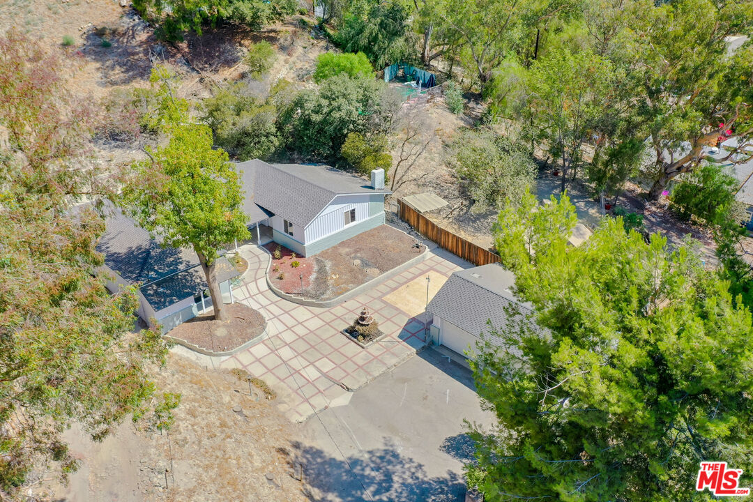 7865 Denivelle Road Sunland, CA 91040 - Photo 54 of 54 an aerial view of a house with yard and green space