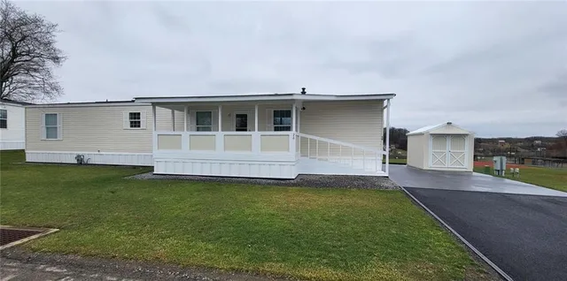 $84,900 | 76 Crestview Drive, Tarentum, PA 15084