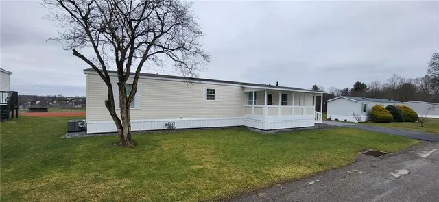 $84,900 | 76 Crestview Drive, Tarentum, PA 15084