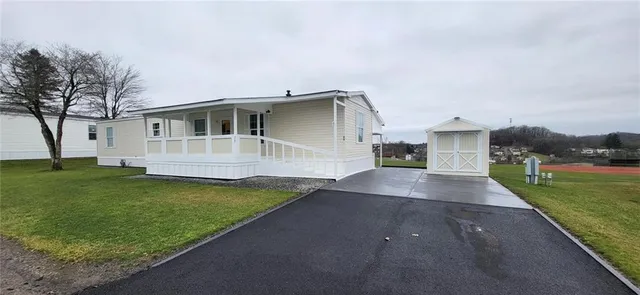 $84,900 | 76 Crestview Drive, Tarentum, PA 15084