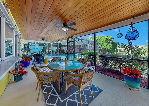 $630,000 | 6508 Solitaire Palm Way, Apollo Beach, FL 33572