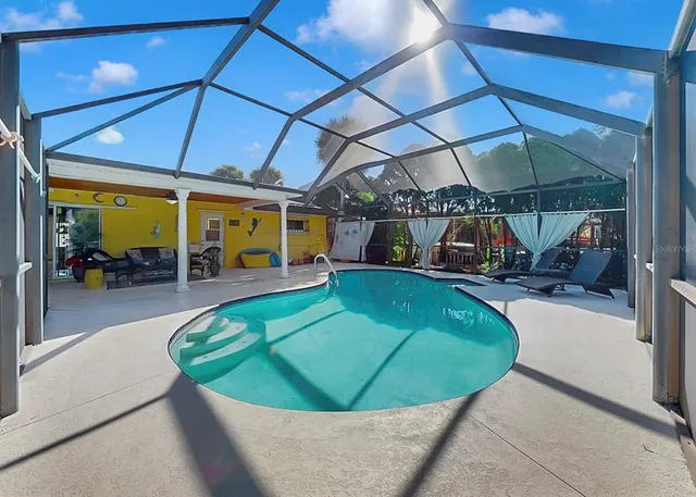 $630,000 | 6508 Solitaire Palm Way, Apollo Beach, FL 33572