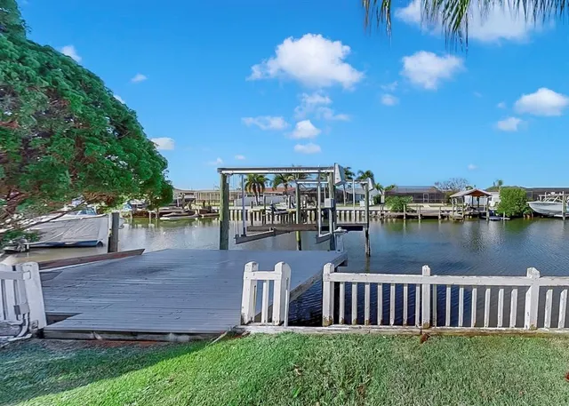 $630,000 | 6508 Solitaire Palm Way, Apollo Beach, FL 33572