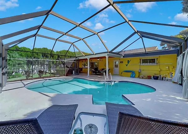 $630,000 | 6508 Solitaire Palm Way, Apollo Beach, FL 33572