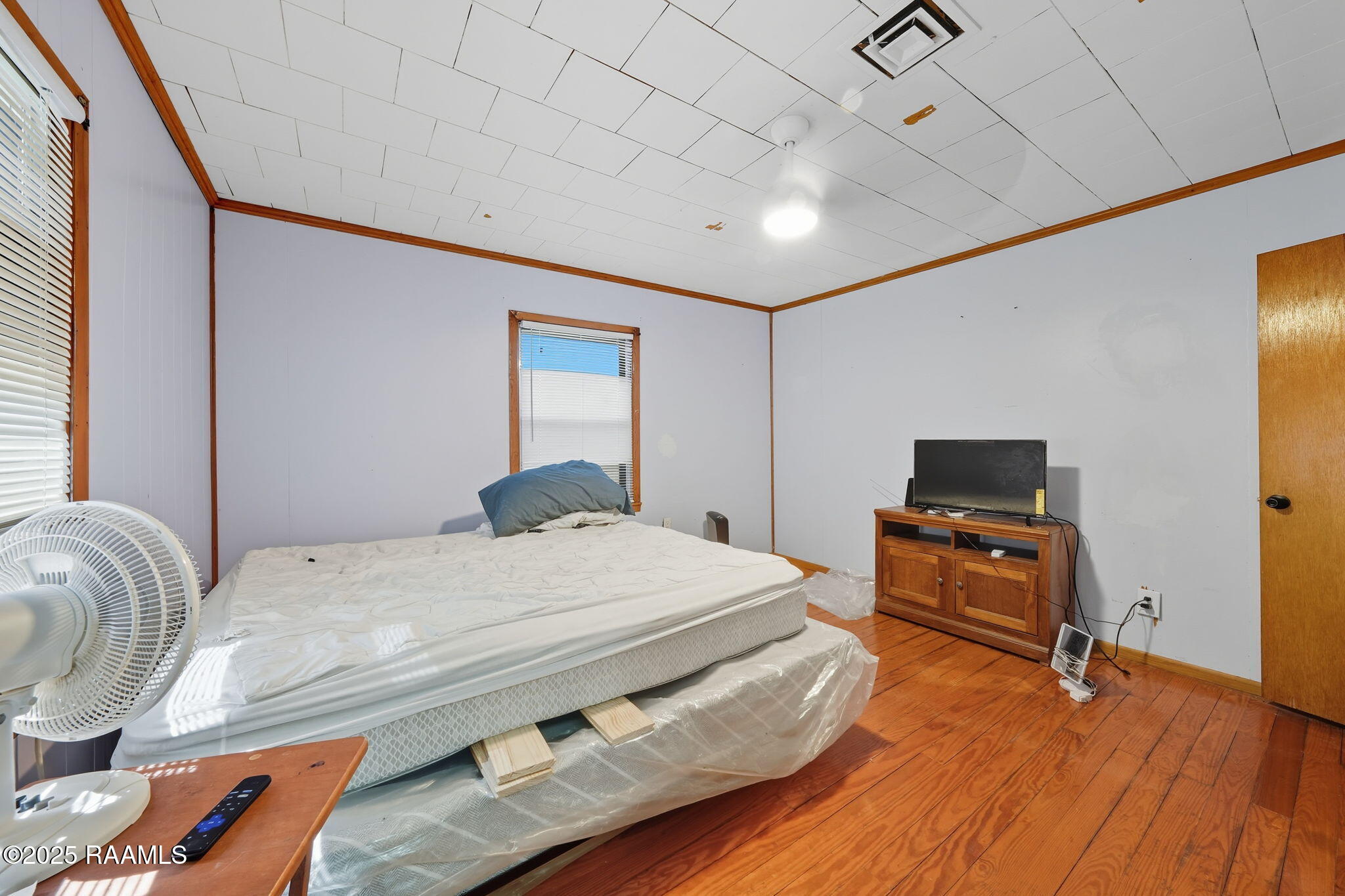 911 North Morvant Avenue Kaplan, LA 70548 - Photo 11 of 24 Bedroom 1