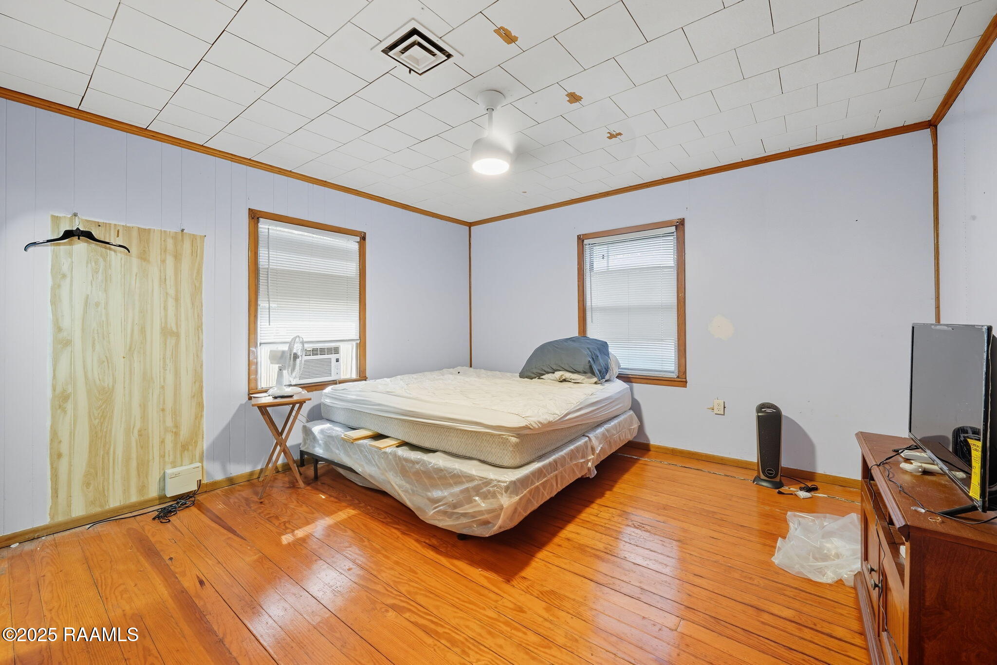 911 North Morvant Avenue Kaplan, LA 70548 - Photo 12 of 24 Bedroom 1