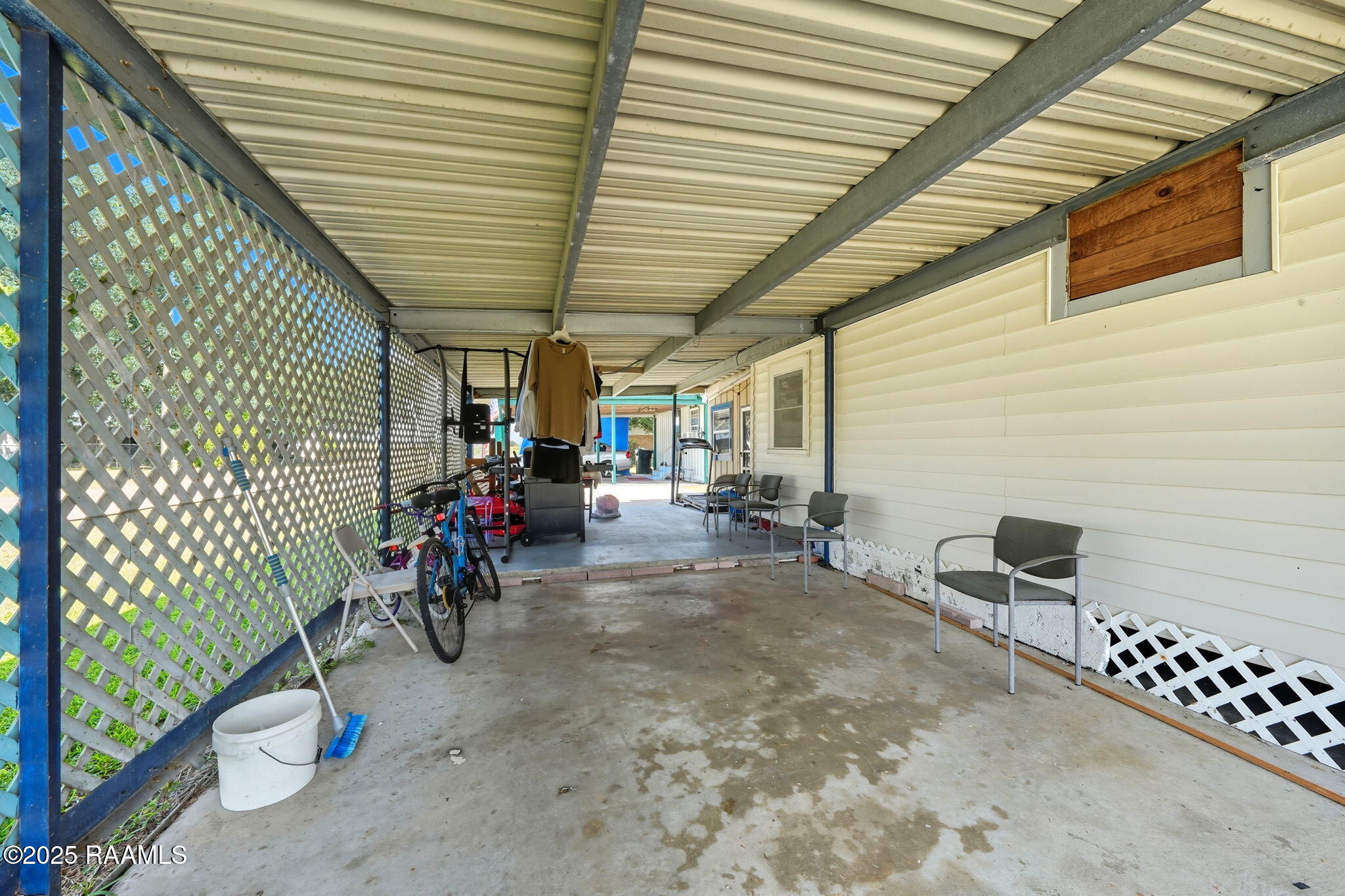 911 North Morvant Avenue Kaplan, LA 70548 - Photo 21 of 24 Carport