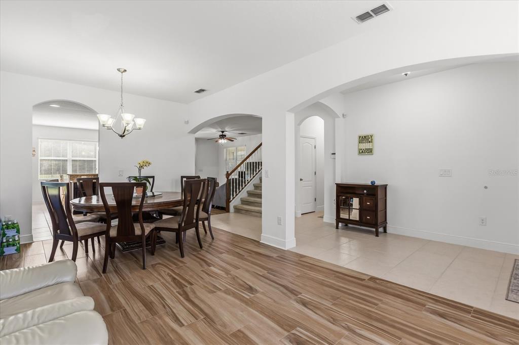 10536 Cabbage Tree Loop Orlando, FL 32825 - Photo 4 of 23