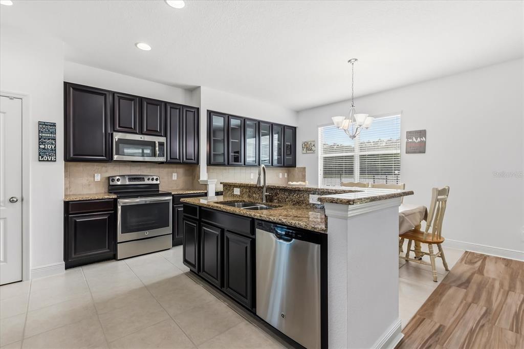 10536 Cabbage Tree Loop Orlando, FL 32825 - Photo 7 of 23