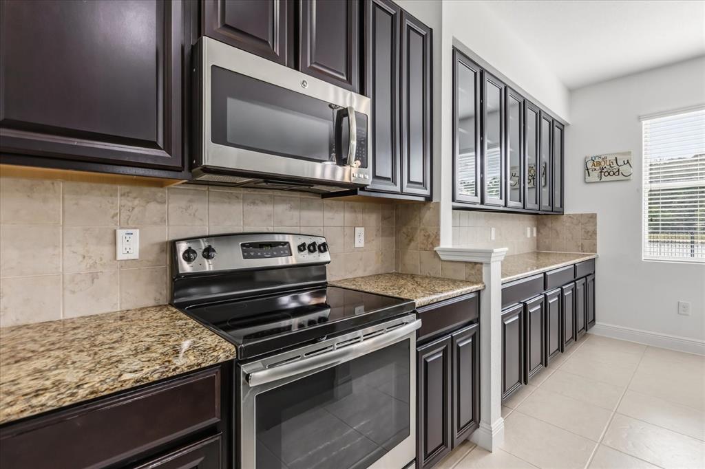 10536 Cabbage Tree Loop Orlando, FL 32825 - Photo 8 of 23