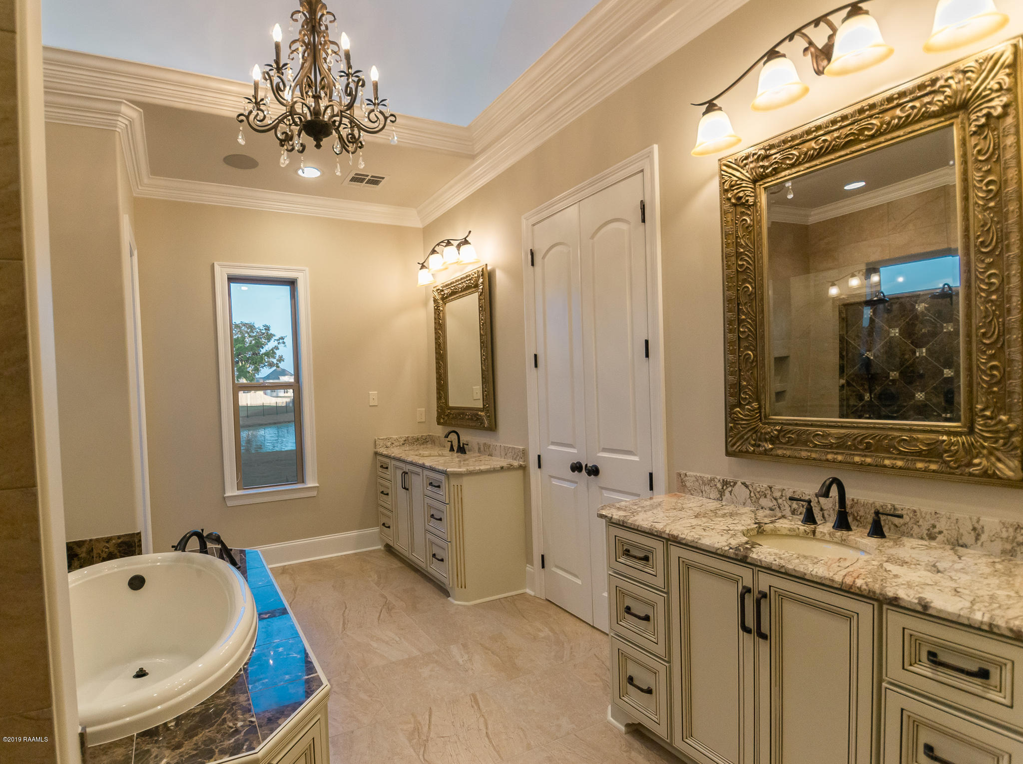 202 Rue De La Rochelle Broussard, LA 70518 - Photo 7 of 27 Gallery Image 7