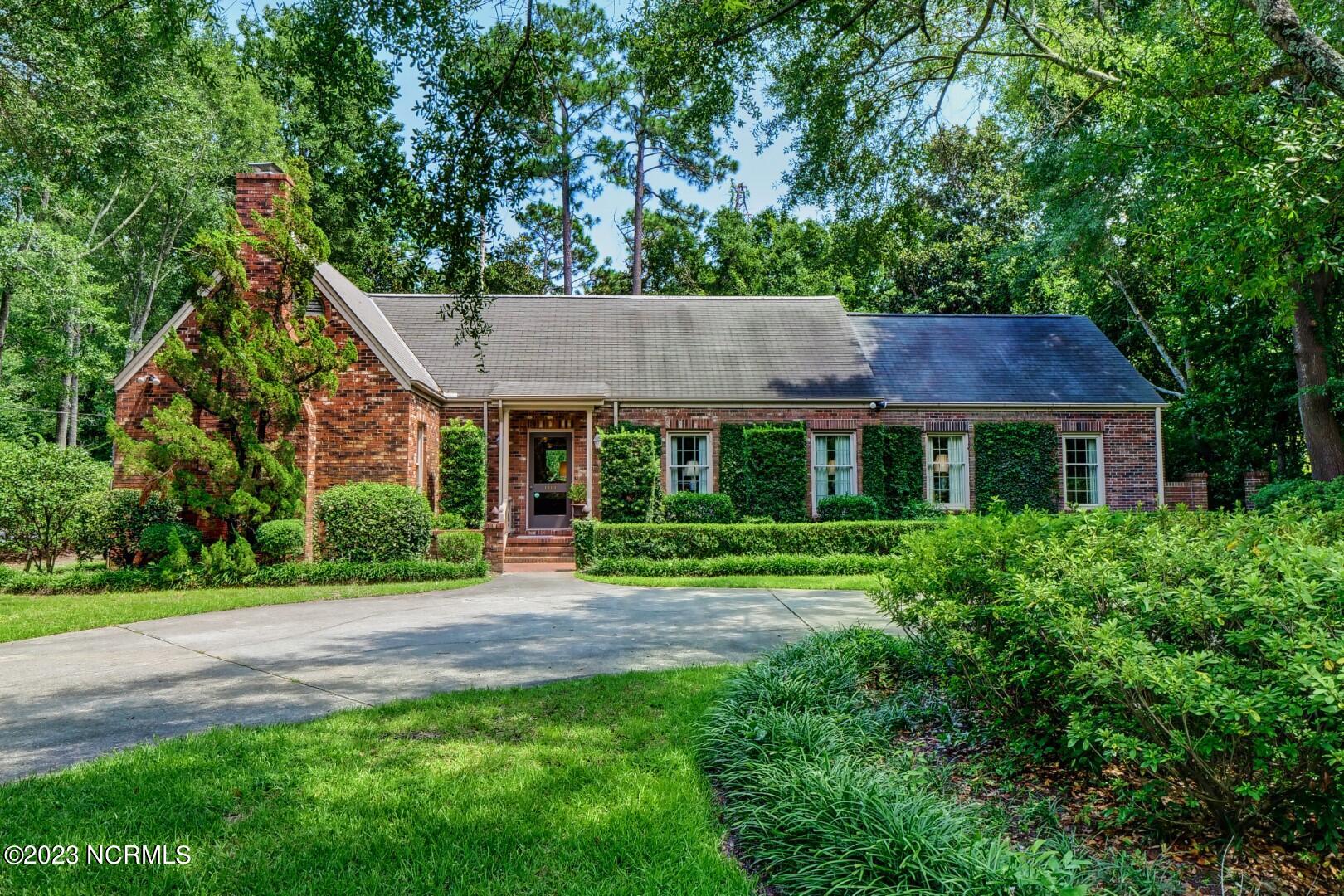 1601 Hawthorne Road Wilmington, NC 28403 - Photo 1 of 52 001_pja13008_09_10_11_12 (Large)