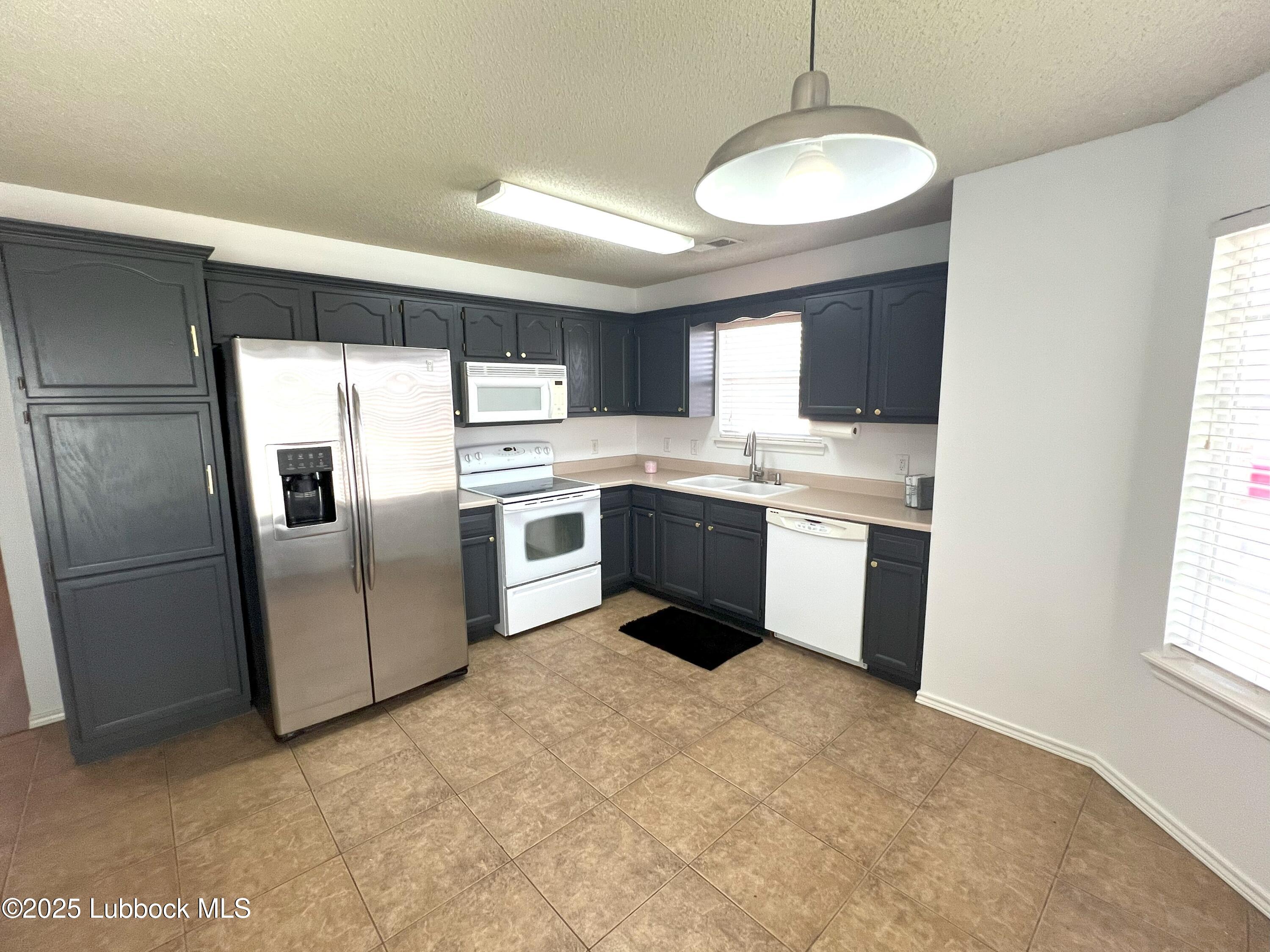 2802 108th Street Lubbock, TX 79423 - Photo 4 of 16 3
