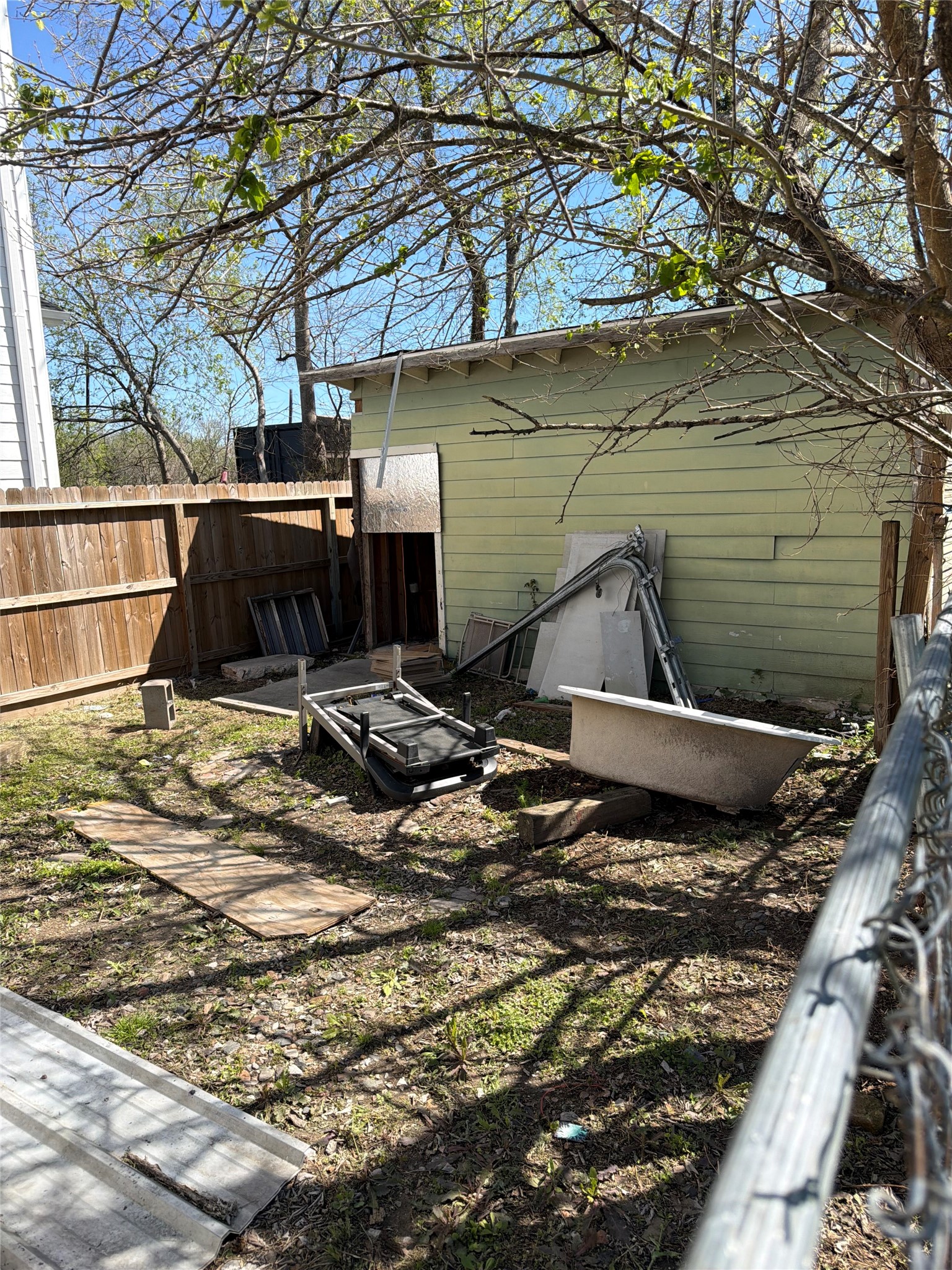 3508 Omega Street Houston, TX 77022 - Photo 13 of 15 a view of a backyard of the house