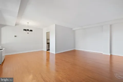 $215,000 | 4740 Connecticut Avenue Northwest, Unit 804, Washington, DC 20008