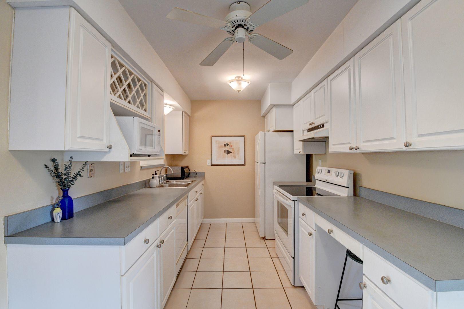 401 Northeast 44th Street Boca Raton, FL 33431 - Photo 7 of 29 37_dsc_6803_4_5_6_7