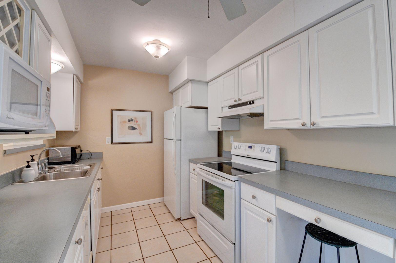 401 Northeast 44th Street Boca Raton, FL 33431 - Photo 8 of 29 38_dsc_6808_09_10_11_12