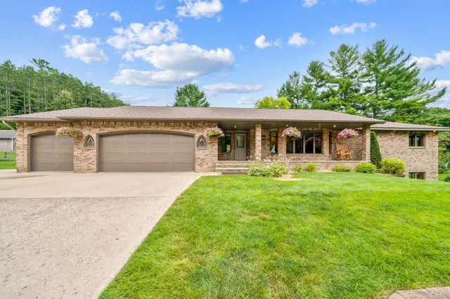 $472,500 | S236 Burro Lane, Spring Valley, WI 54767