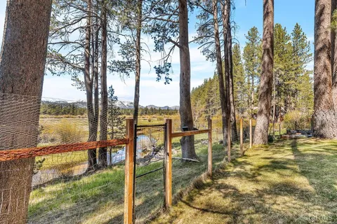 $750,000 | 1076 Lodi Avenue, South Lake Tahoe, CA 96150