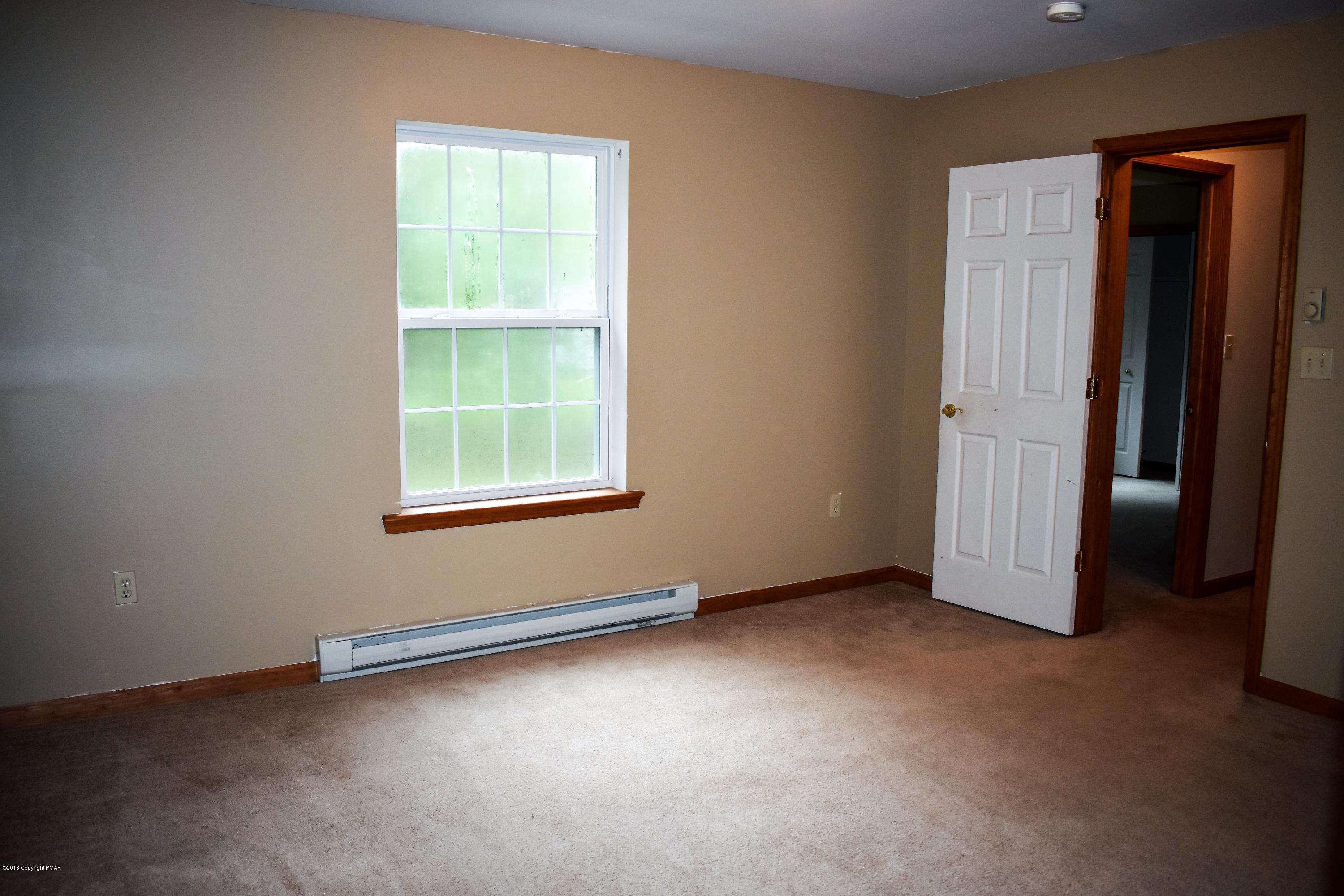 33 Sassafras Road Albrightsville, PA 18210 - Photo 25 of 36 an empty room with windows