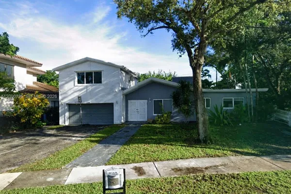 $6,500 | 2555 Northeast 202nd Street, Miami, FL 33180