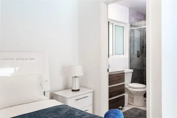 $6,500 | 2555 Northeast 202nd Street, Miami, FL 33180