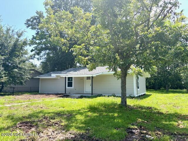 4513 Pine Street Moss Point, MS 39563 - Photo 2 of 30 IMG_2685 (1)