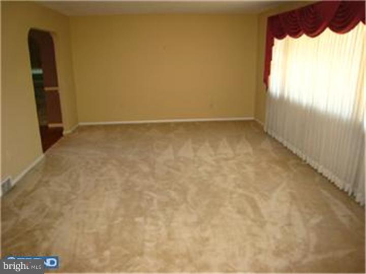 47 Federal City Road Ewing, NJ 08638 - Photo 2 of 25 Gallery Image 2