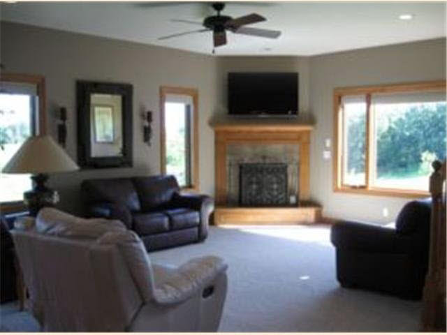 3205 Shelly Lane Northeast Rochester, MN 55906 - Photo 11 of 28 Gallery Image 11