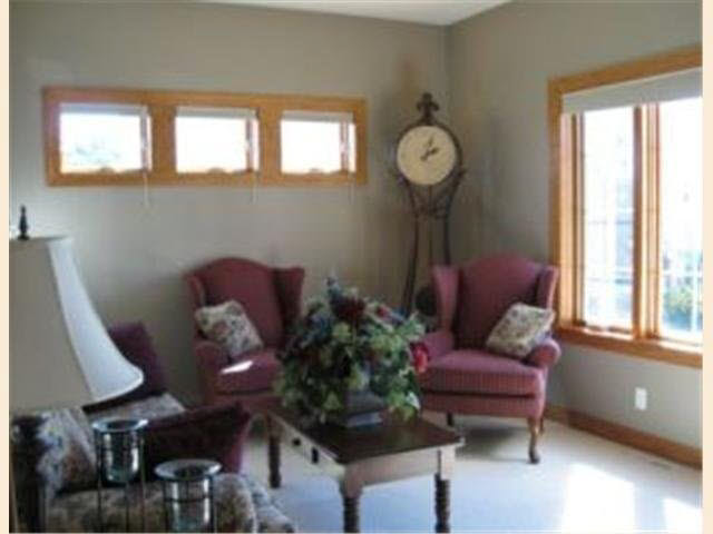 3205 Shelly Lane Northeast Rochester, MN 55906 - Photo 2 of 28 Gallery Image 2