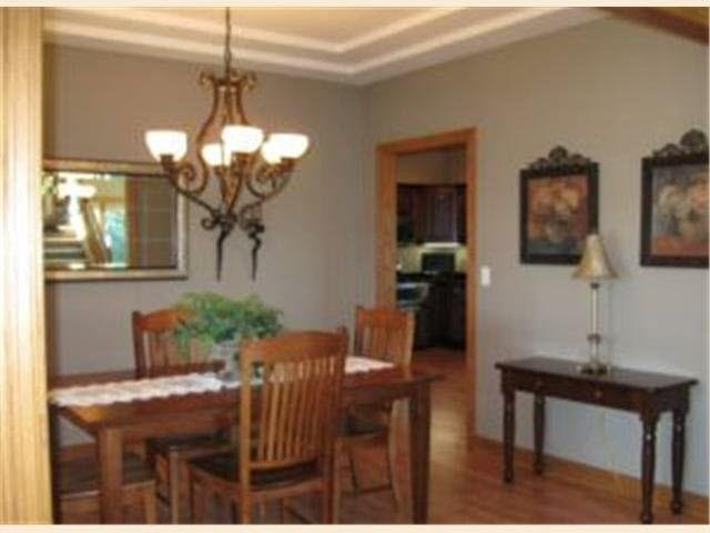 3205 Shelly Lane Northeast Rochester, MN 55906 - Photo 4 of 28 Gallery Image 4