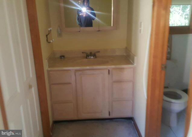6028 Point Pleasant Road Baltimore, MD 21206 - Photo 13 of 17 Interior (General)