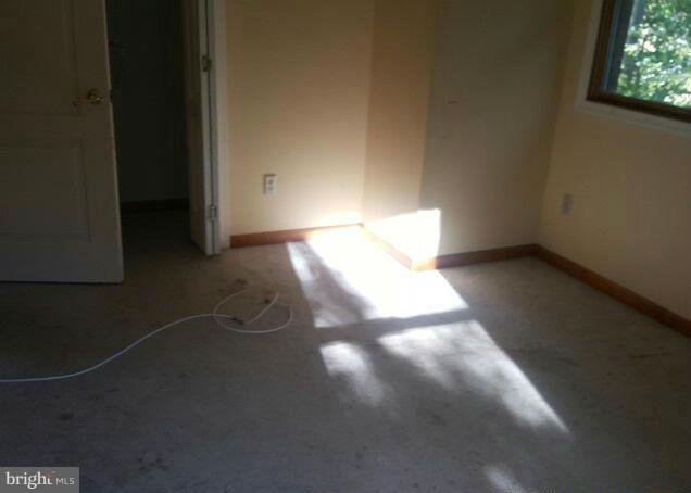 6028 Point Pleasant Road Baltimore, MD 21206 - Photo 14 of 17 Interior (General)