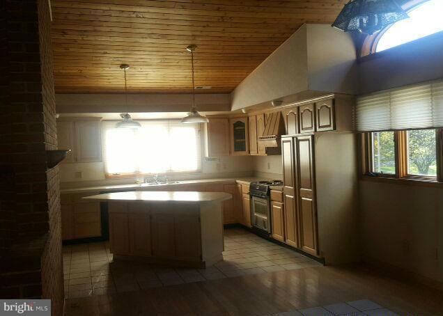 6028 Point Pleasant Road Baltimore, MD 21206 - Photo 17 of 17 Interior (General)