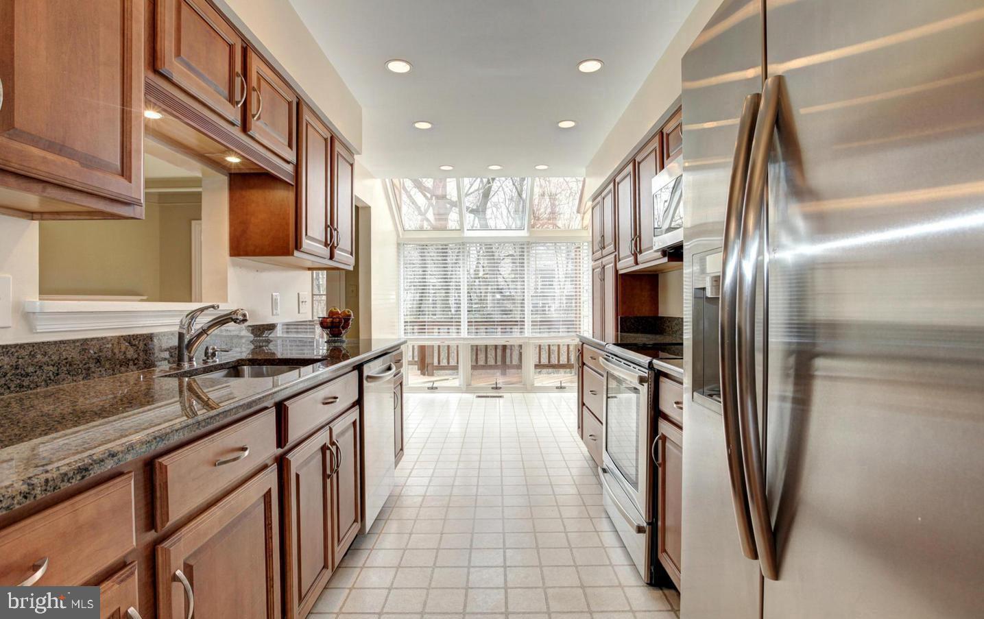 10922 Brewer House Road Rockville, MD 20852 - Photo 8 of 24 Stainless Appliances