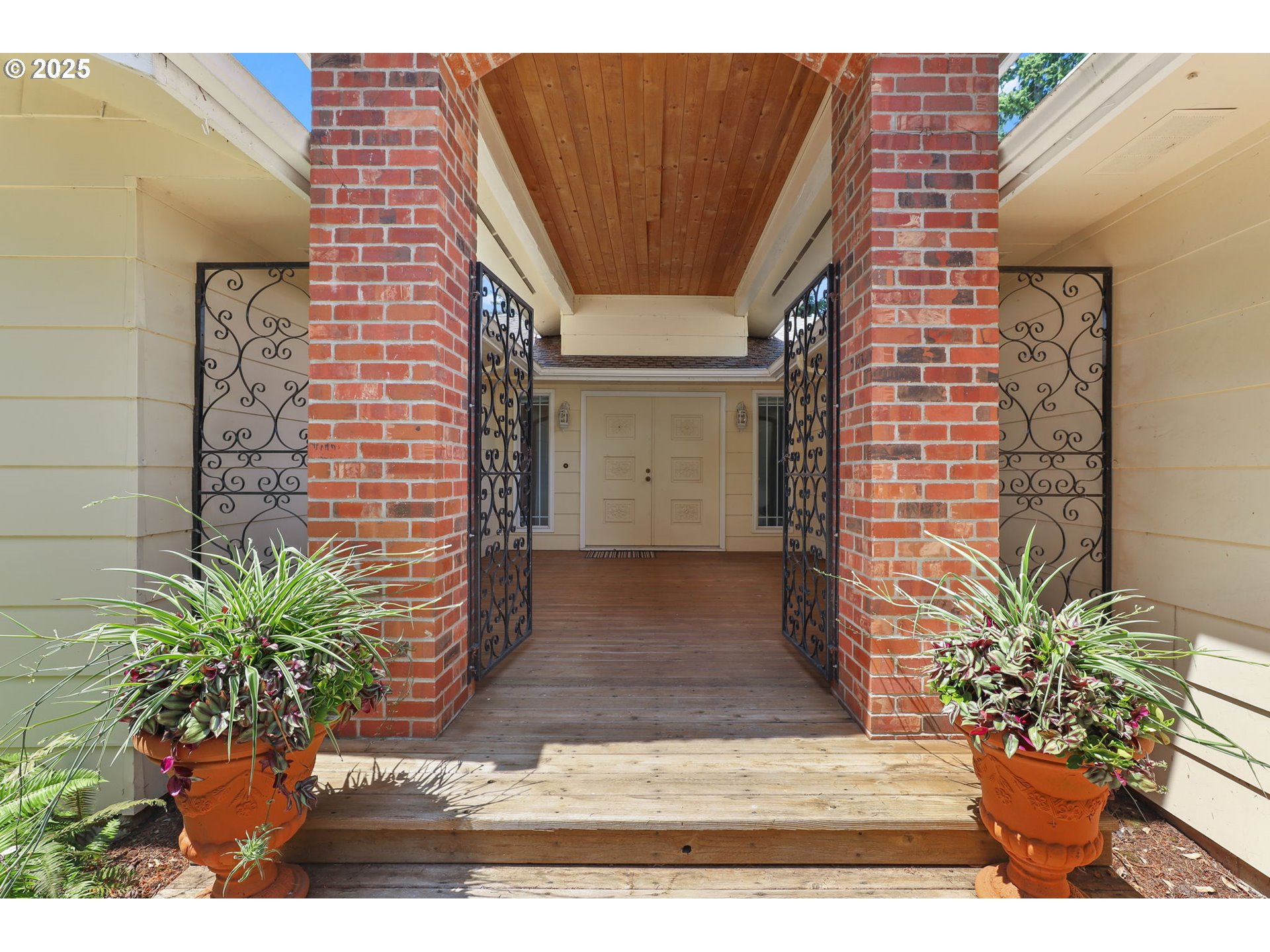 17501 Southeast Fosberg Road Boring, OR 97009 - Photo 2 of 48 a view of entrance