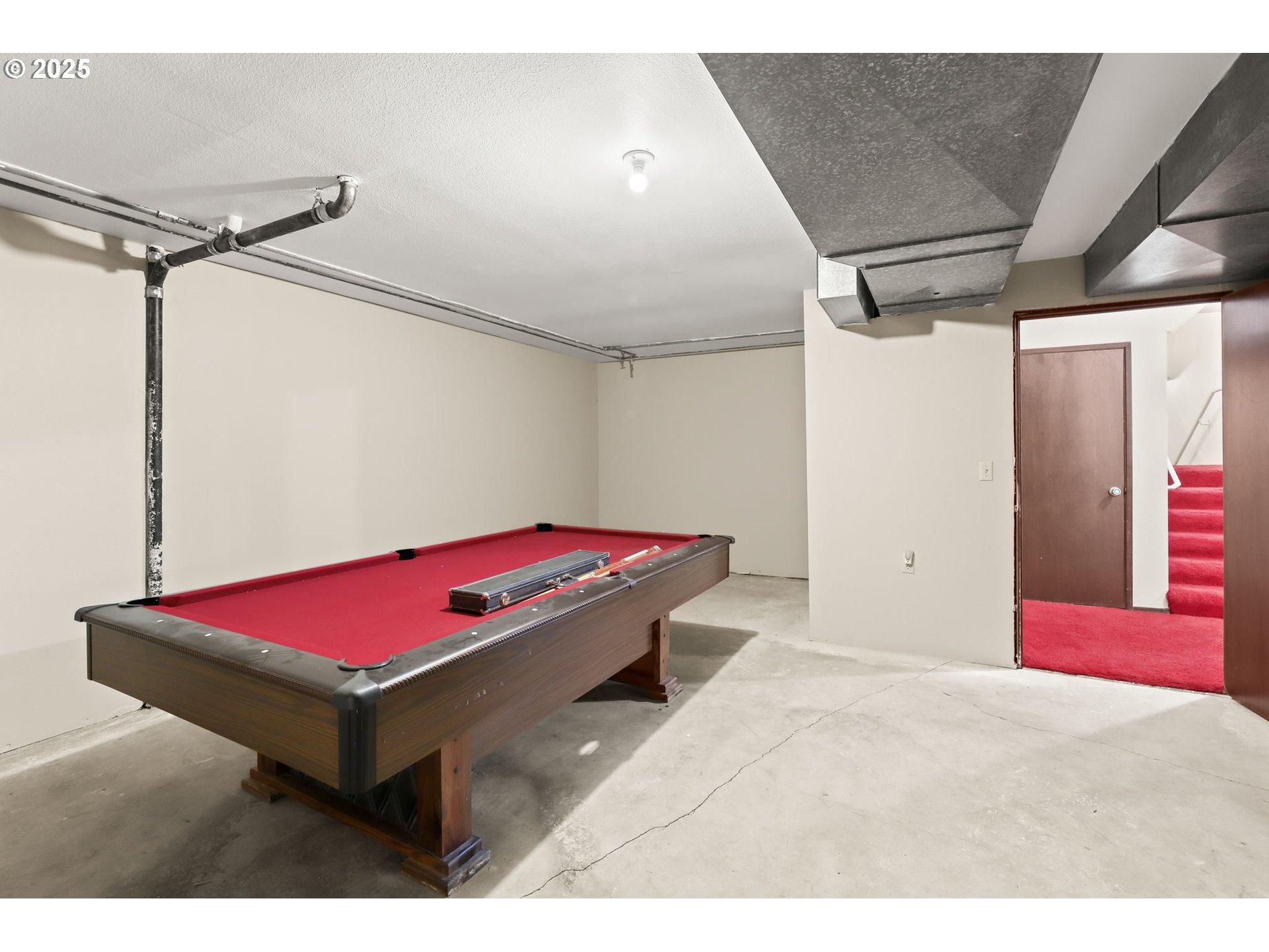 17501 Southeast Fosberg Road Boring, OR 97009 - Photo 28 of 48 a living room with a couch and a table