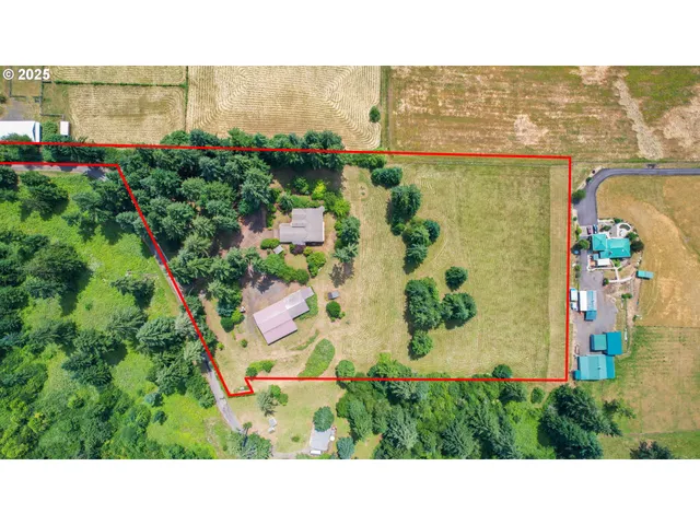 a picture of city view