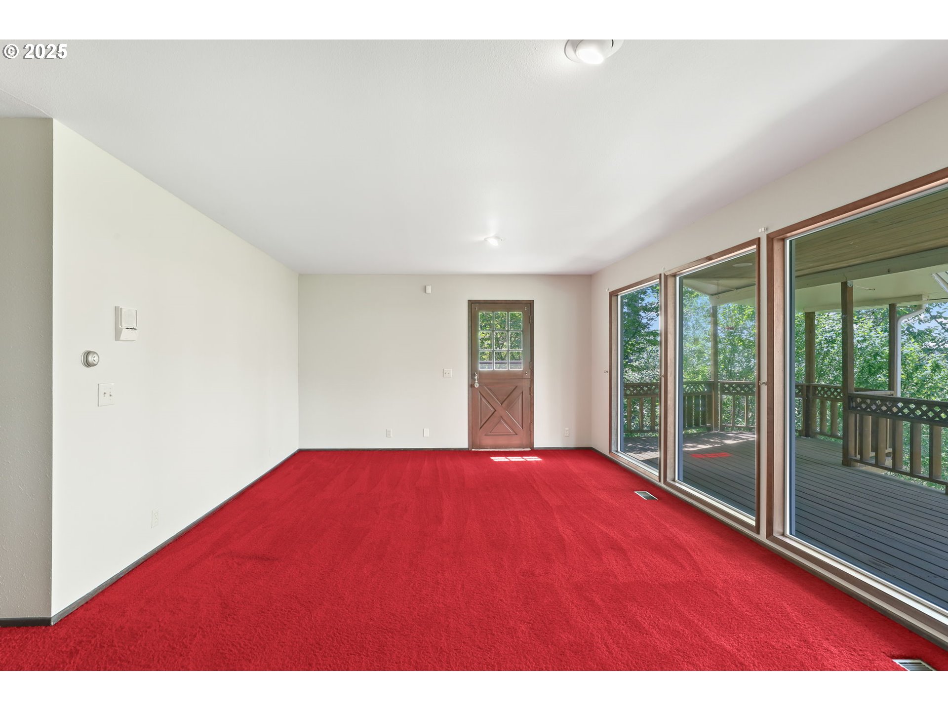 17501 Southeast Fosberg Road Boring, OR 97009 - Photo 10 of 48 a view of an empty room with window