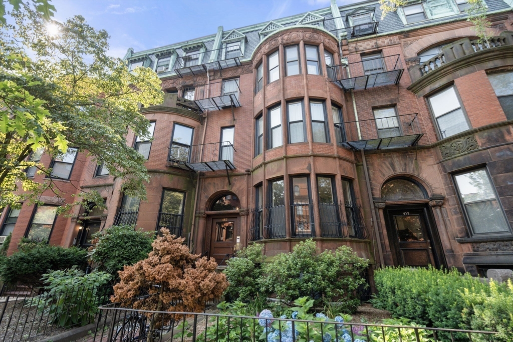 457 Beacon Street, Unit 5 Boston, MA 02115 - Photo 21 of 22 a front view of a building