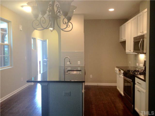 688 Wickham Ridge Road, Unit 142 Apex, NC 27539 - Photo 5 of 18
