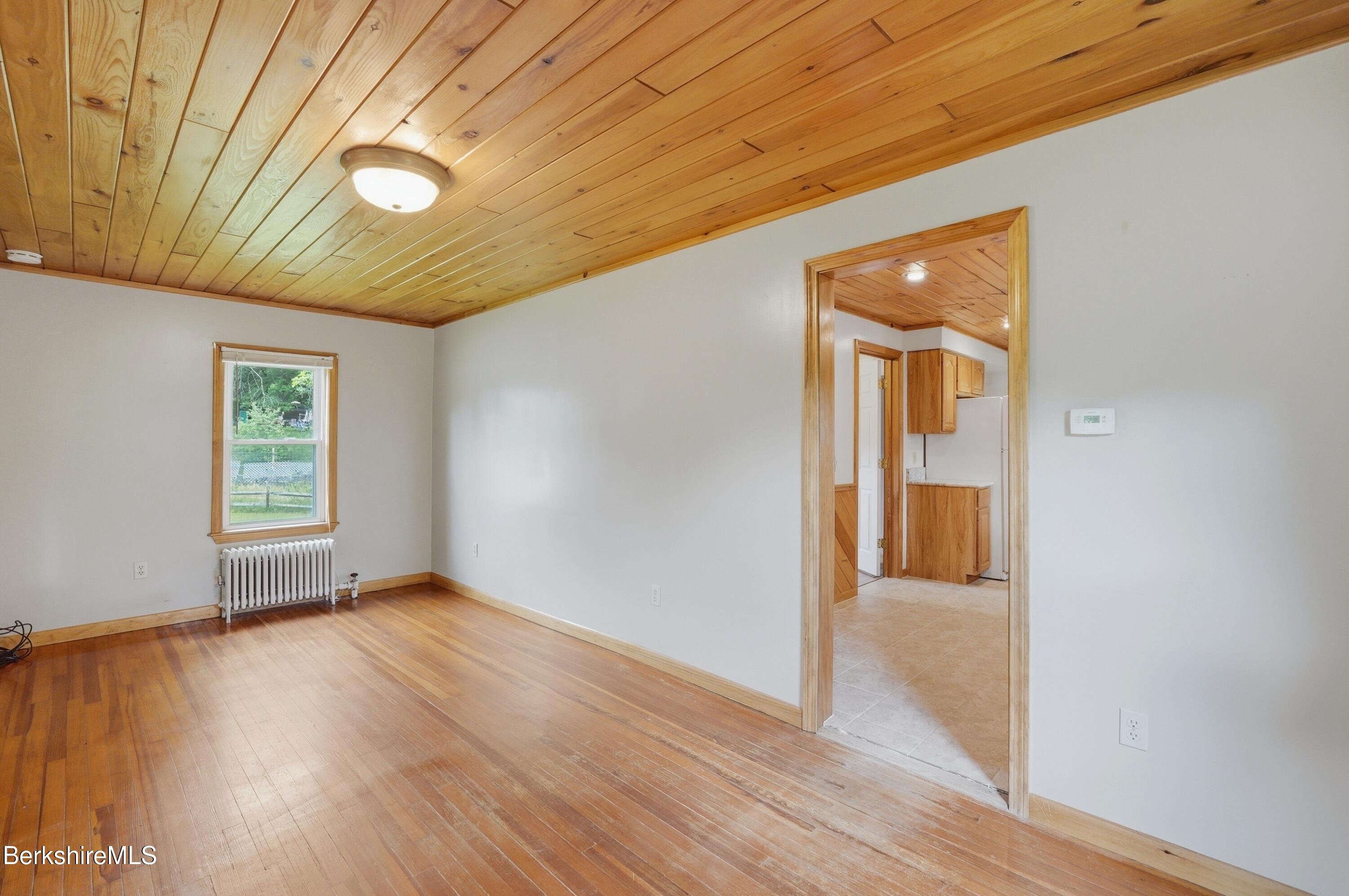 688 Cheshire Road Lanesborough, MA 01237 - Photo 13 of 33 Living Room